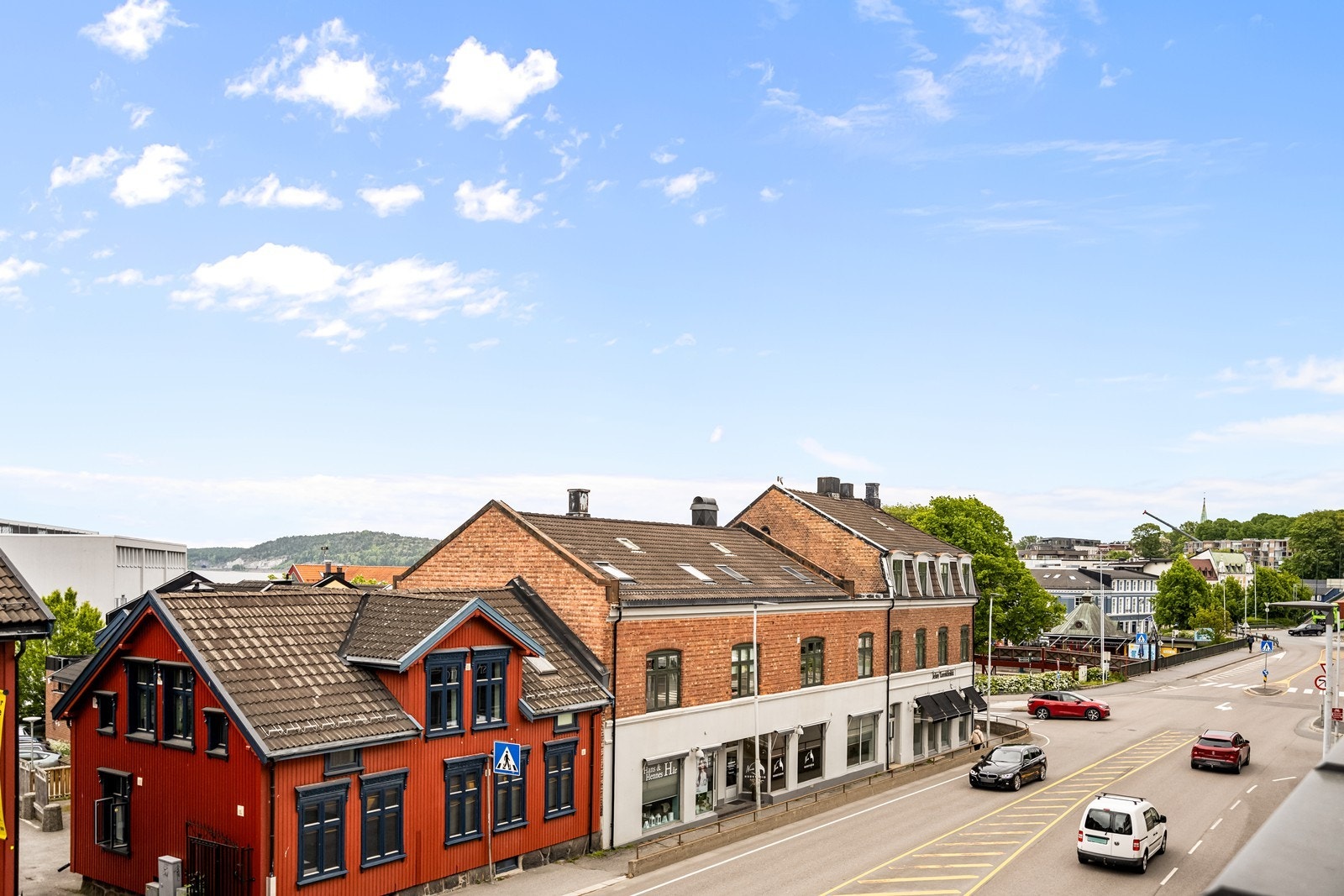 Fra Helgerødgata er det kort vei til kollektivtilbud og Moss stasjon. Galleribilde
