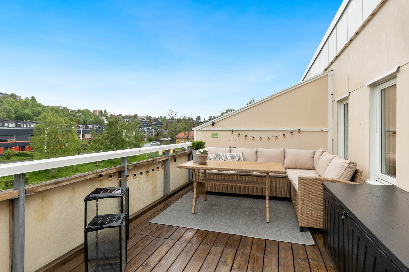 Takterrassen er på hele 28m². Galleribilde