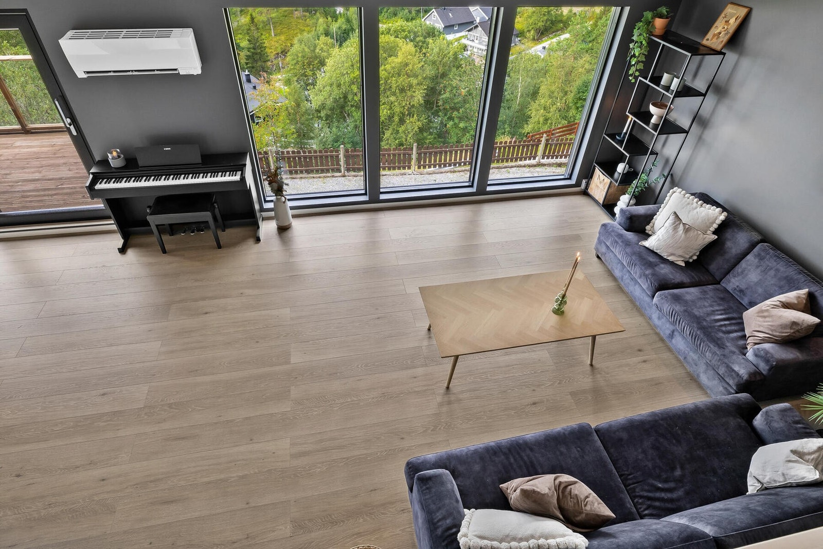 Stuen sett fra loftstuen Galleribilde