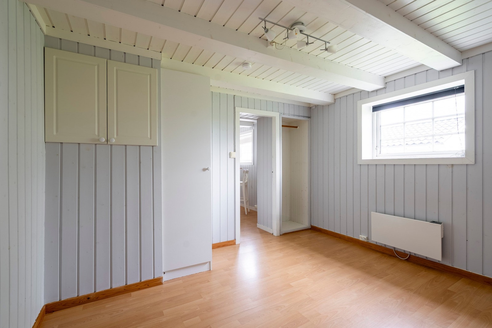 I kjeller er det innredet hybel (ikke omsøkt) Galleribilde