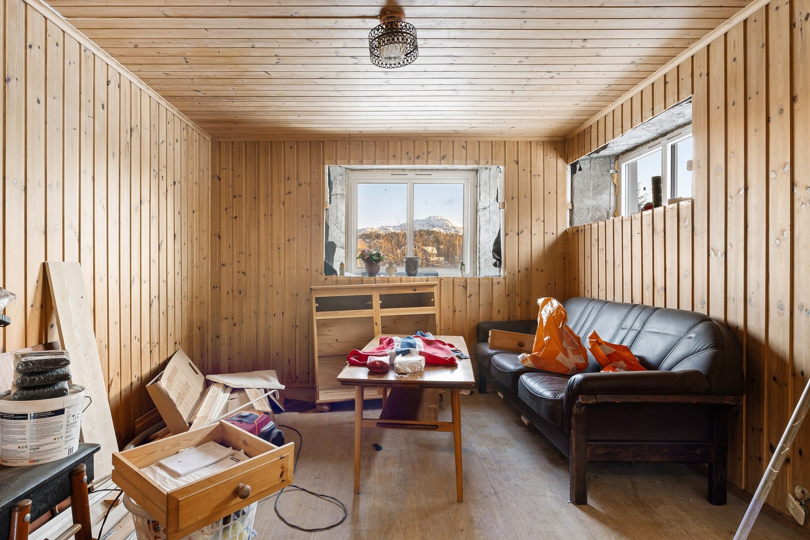 Underetasjen - Kjellerstue Galleribilde