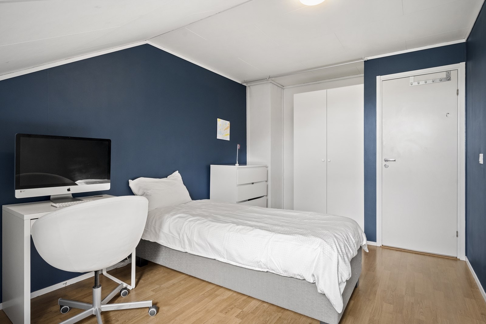 Den familievennlige planløsningen gjør at rommene fungerer godt for ulike livsfaser og behov. Galleribilde