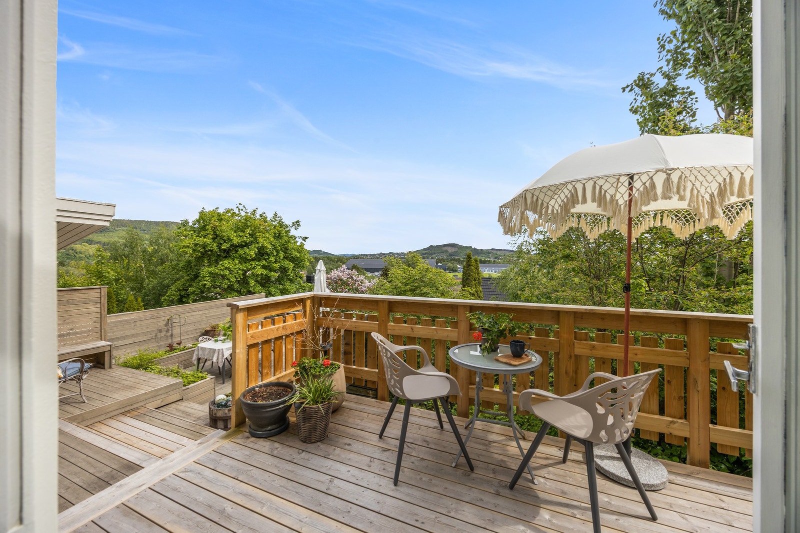 Fra stuen er det utgang til terrasseareal Galleribilde