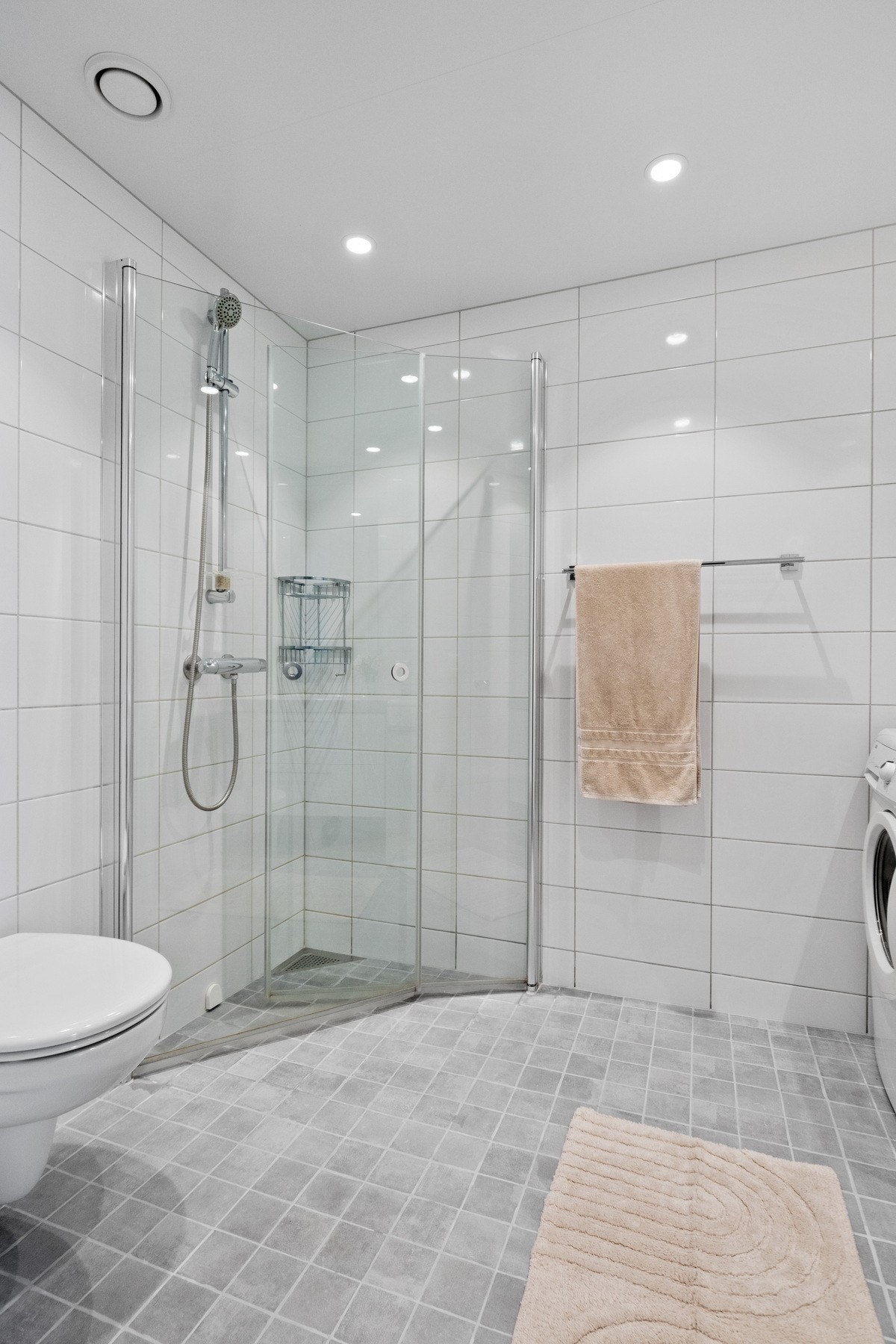 Gulvvarme på badet gir ekstra komfort i hverdagen. Galleribilde