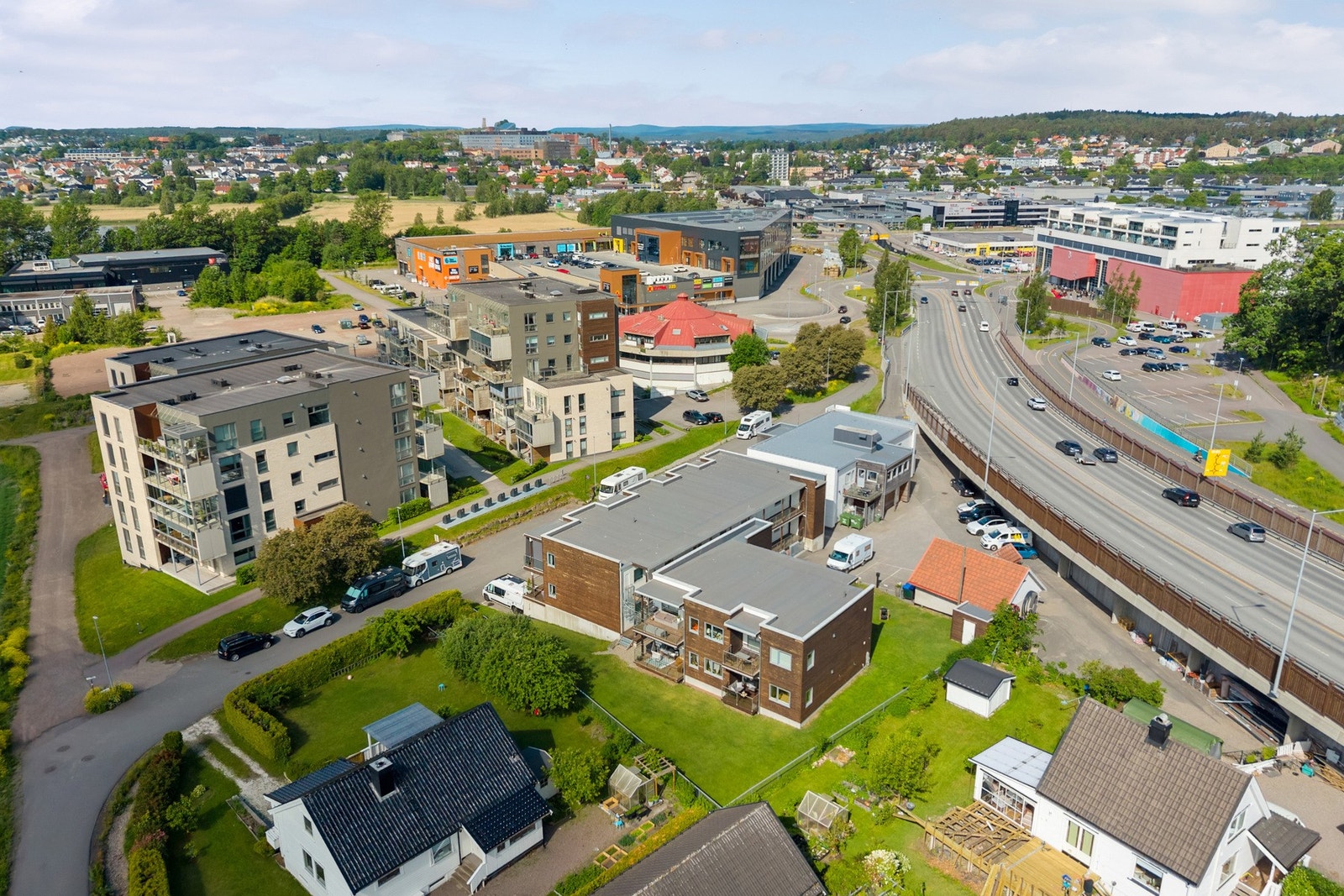 Dronefoto nærområde. Galleribilde