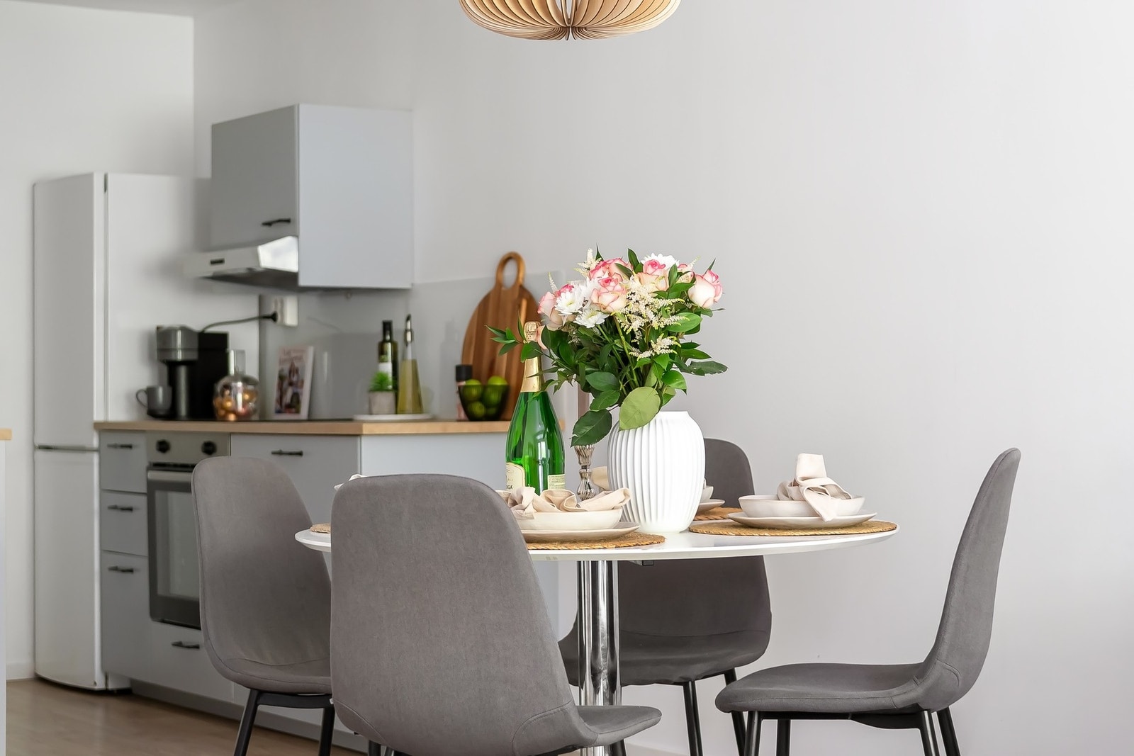 Naturlig plass for spisebord Galleribilde