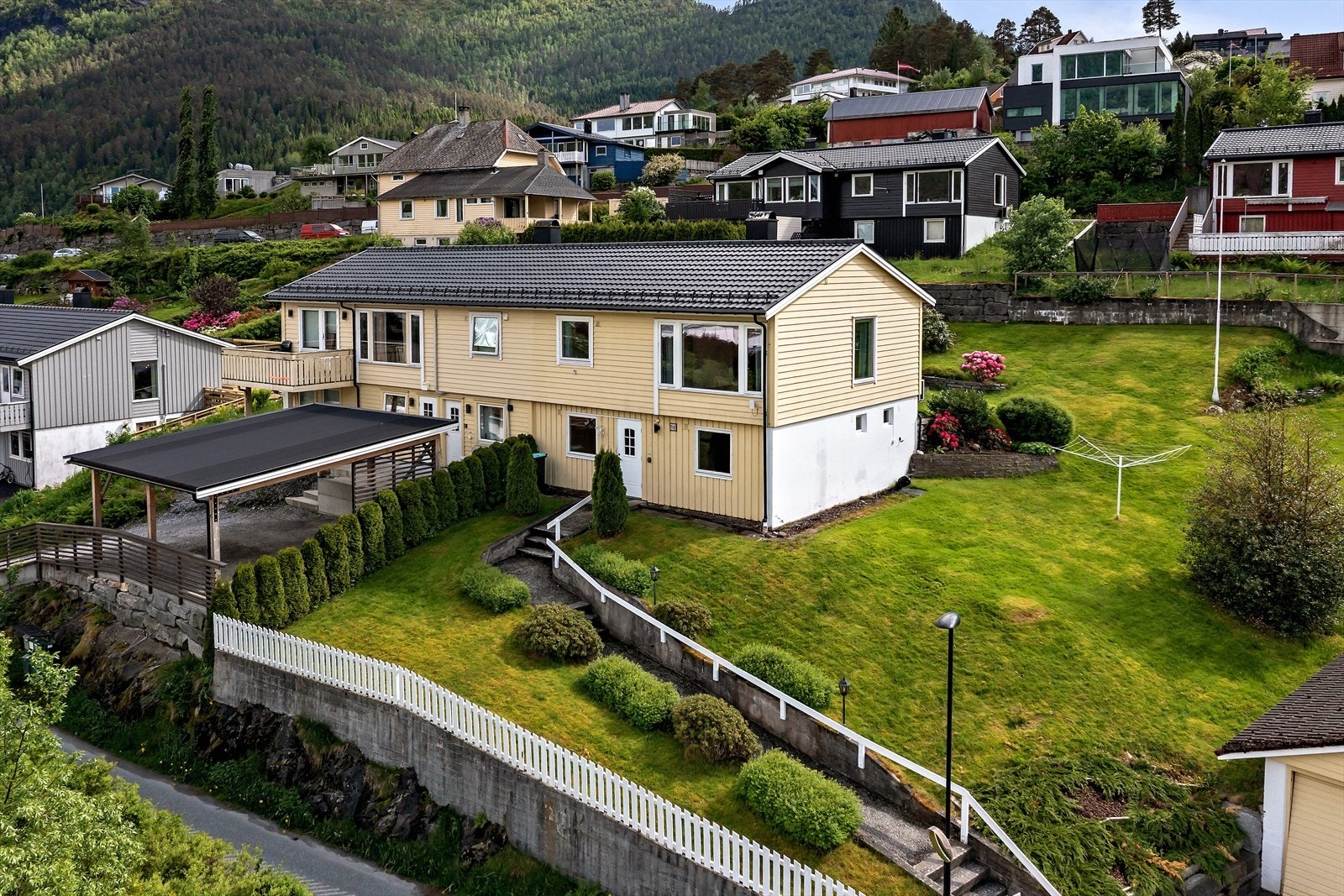 Velkommen til Nedre Fossheim 9B | Presentert av Eiendomsmegler Norge v/ Tore Berqvam. Galleribilde