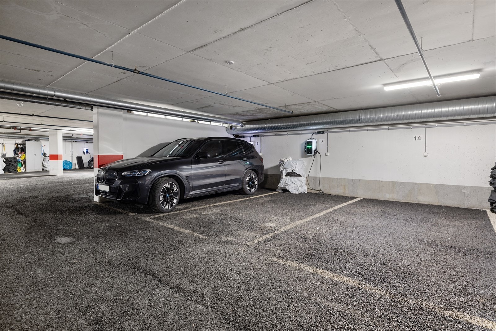 Fast garasjeplass medfølger. Galleribilde