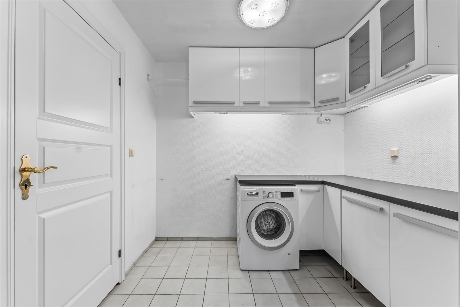 Nytt bad kommer i regi av borettslaget - en unik mulighet til å sette sitt eget preg på rommet! Galleribilde