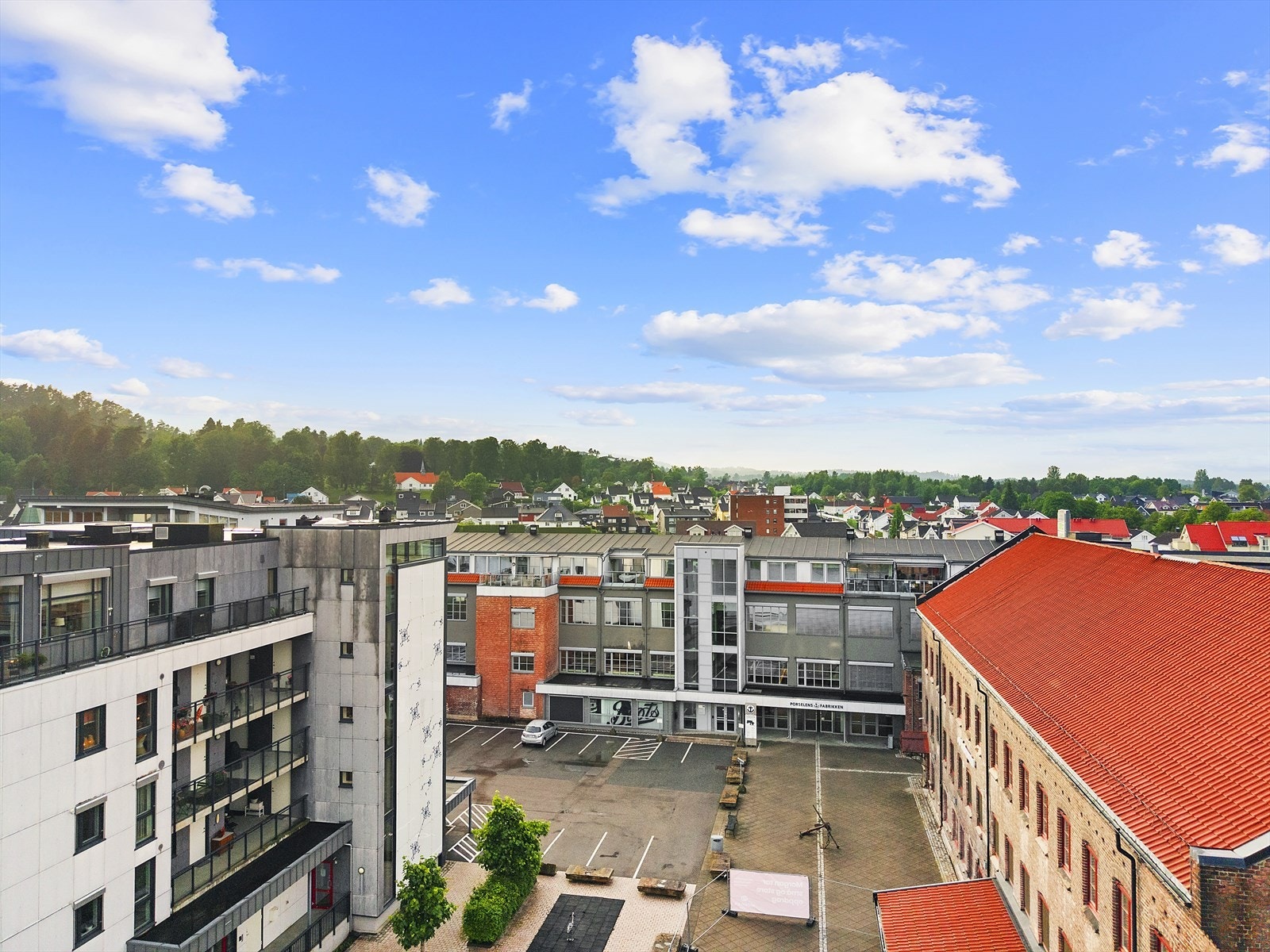 Umiddelbar nærhet til Porselensfabrikken med butikker Galleribilde