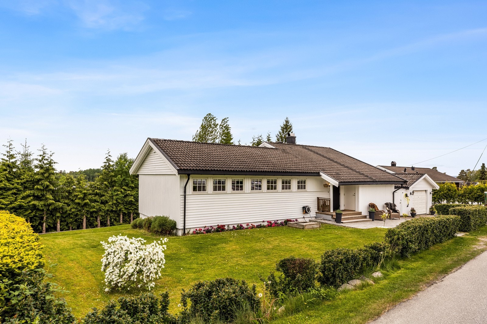 Pent opparbeidet hage i Løkenveien 13
Foto:Fotoetcetera AS Galleribilde