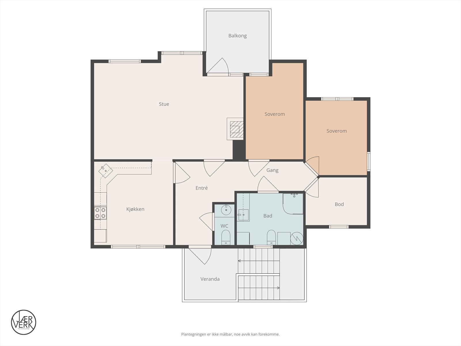 Leiligheten har en arealeffektiv planløsning på 99 m² som inneholder entré, stue, kjøkken, to soverom, bad, toalettrom og bod innredet med seng. Galleribilde