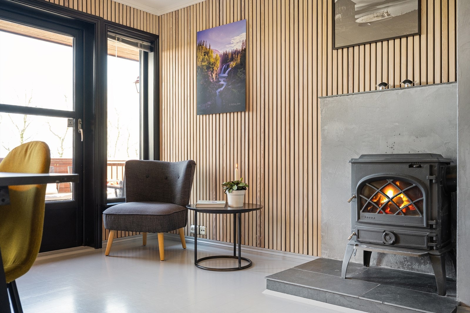Vedovnen gir ekstra varme og hygge på kalde dager. Galleribilde