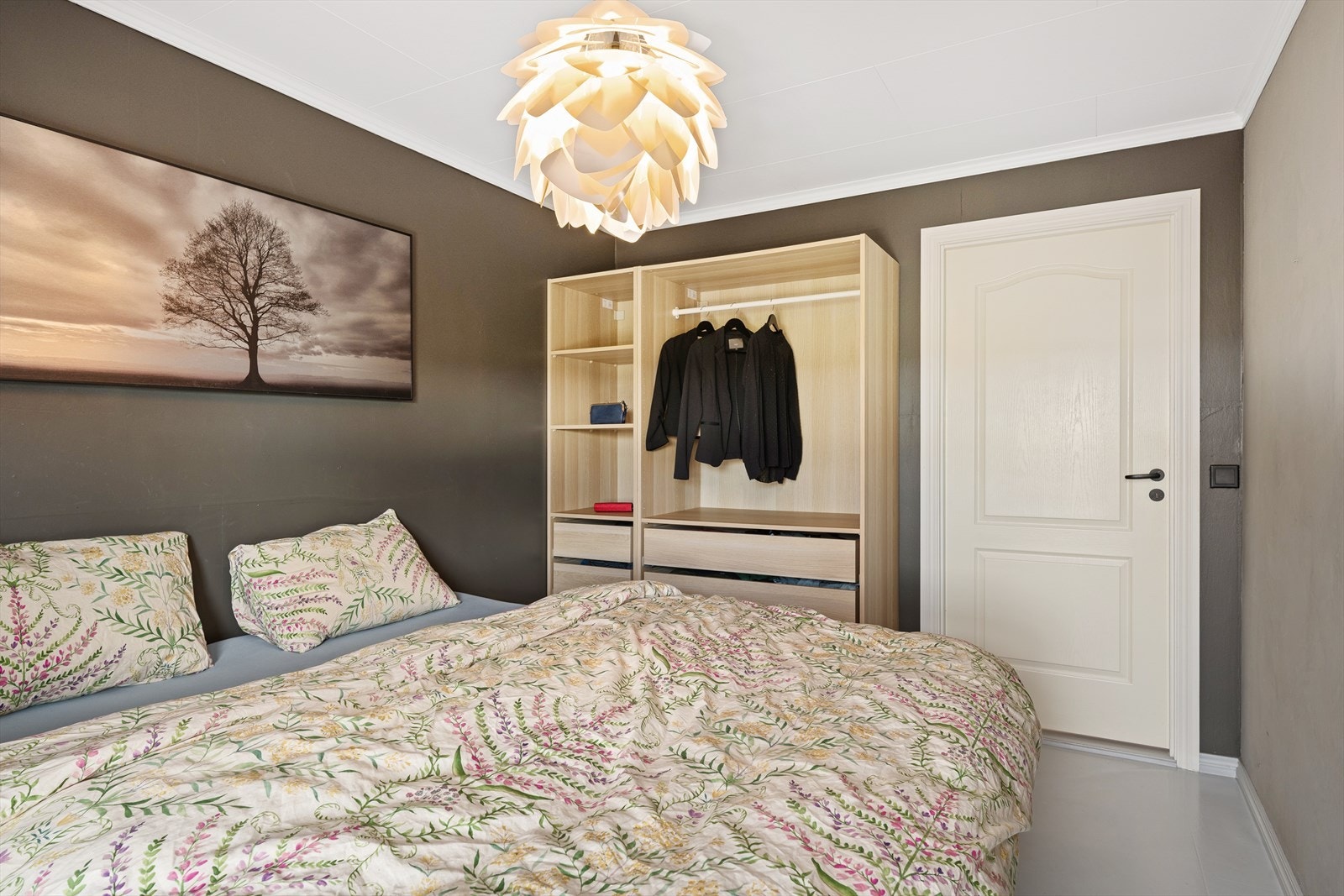 God plass til garderobeløsning. Galleribilde