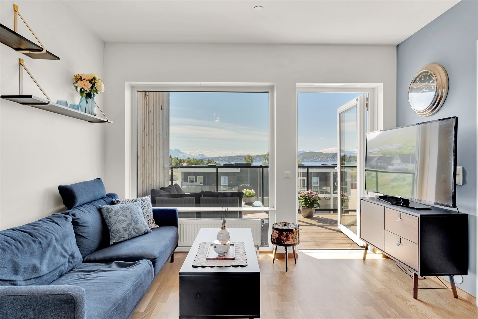 Boligen har vannbåren varme og balansert ventilasjon, som sikrer lavt energiforbruk og det perfekte inneklima året rundt! Galleribilde