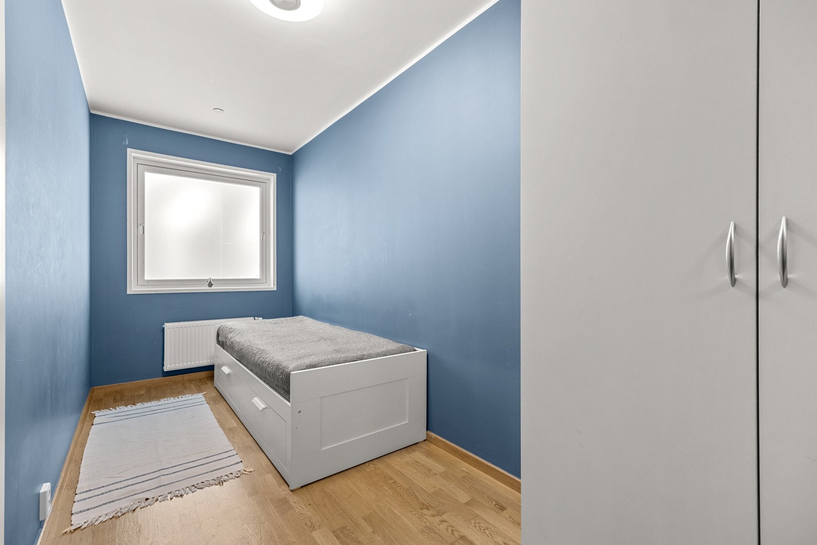 Soverom 2 passer fint som et barnerom, gjesterom eller kontor. Galleribilde