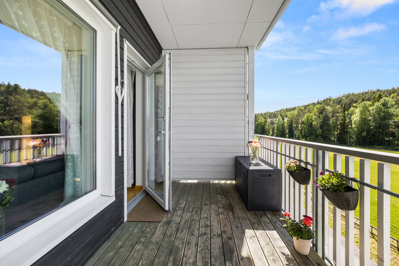 Her kan det møbleres med en loungegruppe eller annen type sittegruppe. Galleribilde
