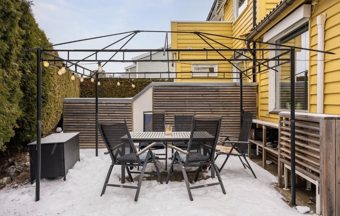 Terrasse med utgang fra stue Galleribilde