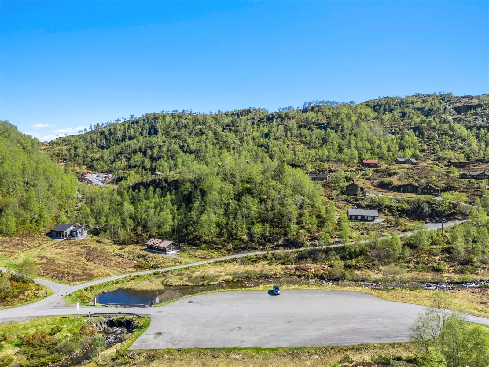 Fra nedre parkeringsplass ved Bjørkestølen går det løyper til blant annet Nautavatnet og Ingahogg. Galleribilde