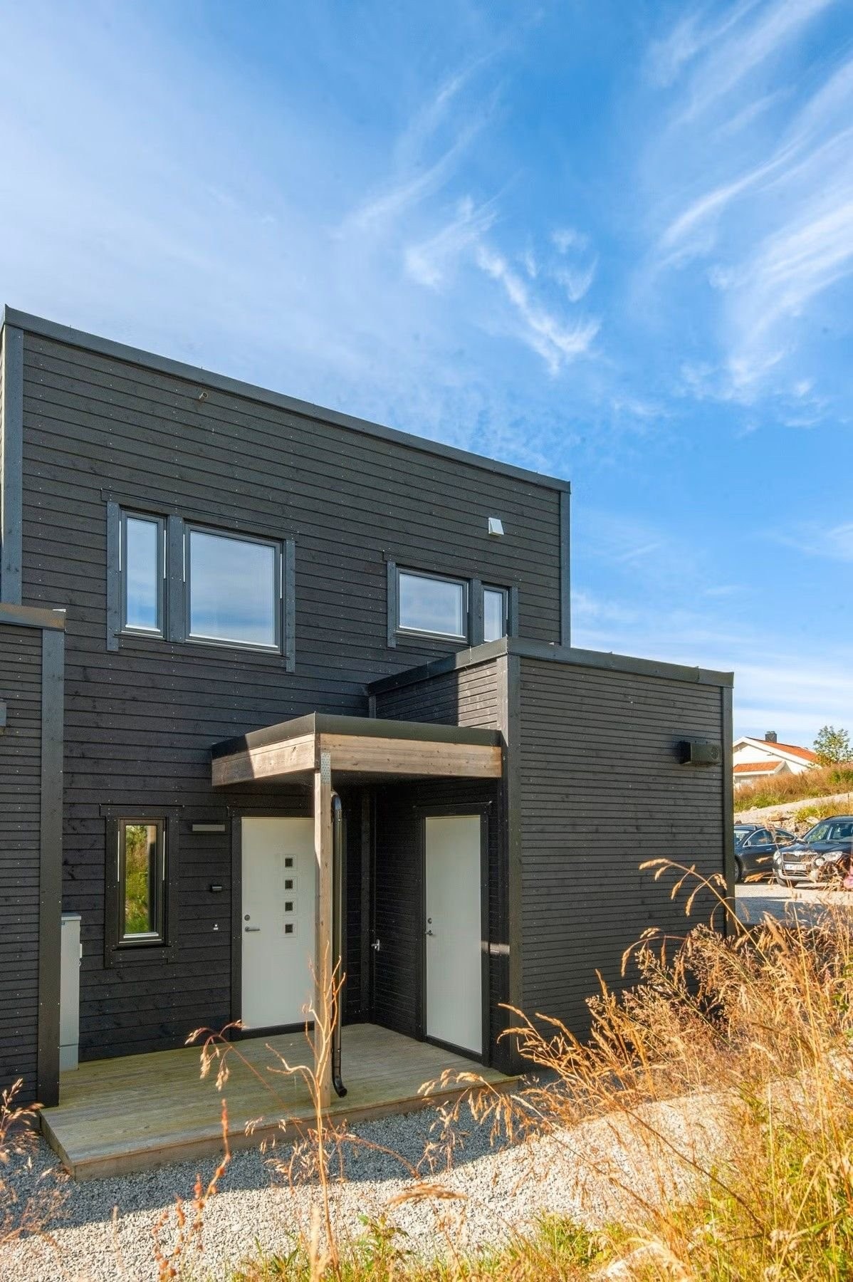 Inngang til hus og bod Galleribilde