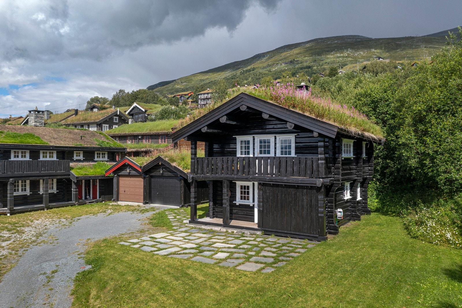 Garasjeplass. Galleribilde