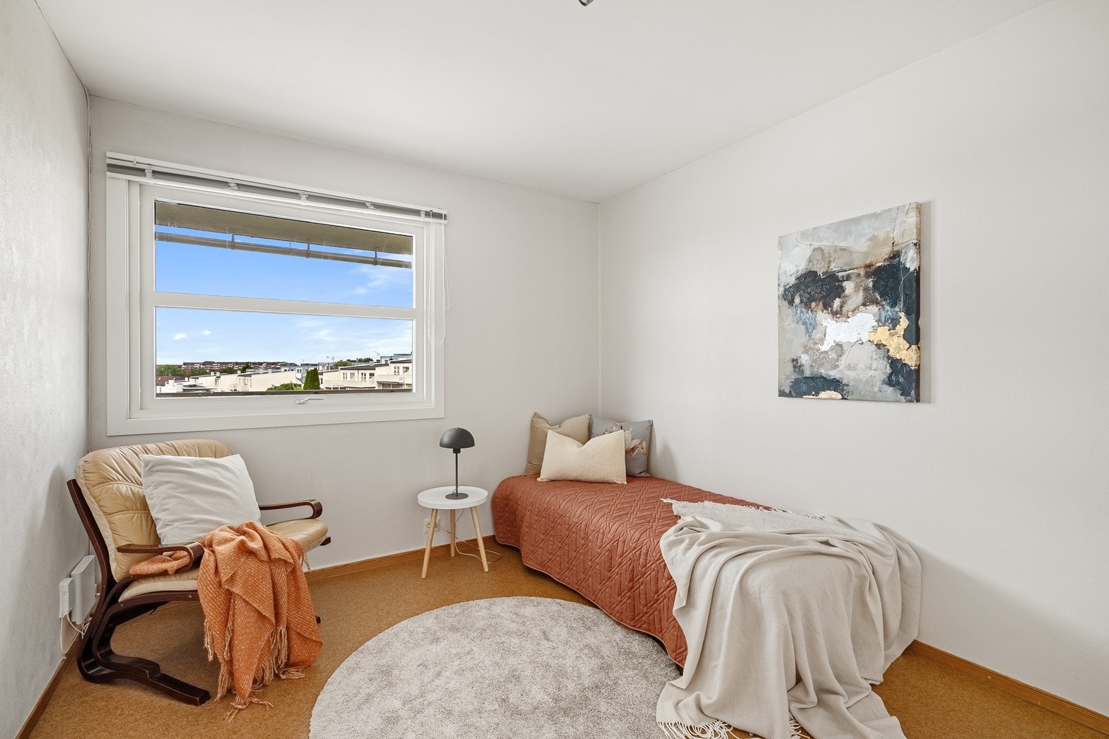Soverom 2 egner seg godt som kontor, gjesterom eller barnerom. Galleribilde