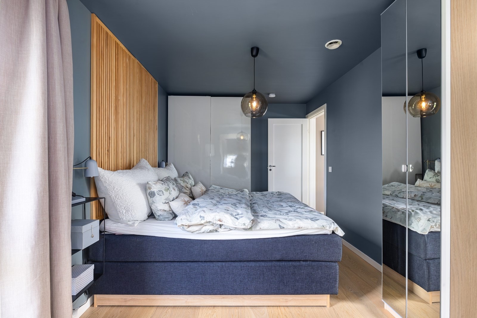 Master bedroom Galleribilde