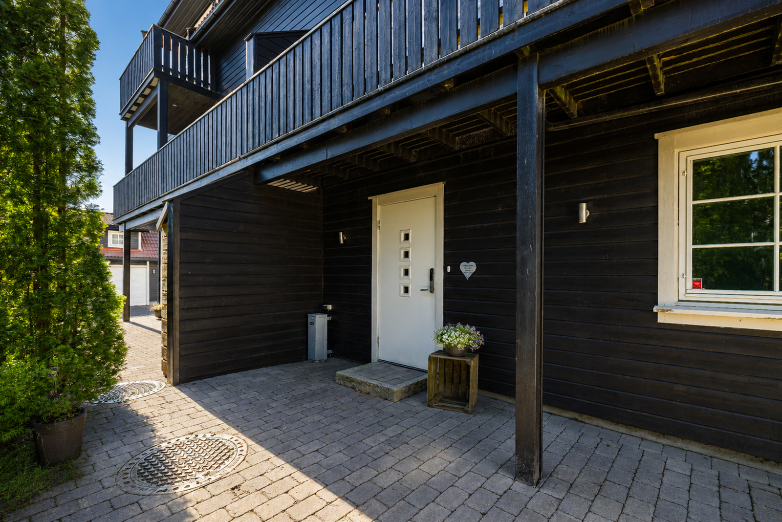 Velkommen inn! (Bildet er redigert av KI og avvik kan forekomme) Galleribilde