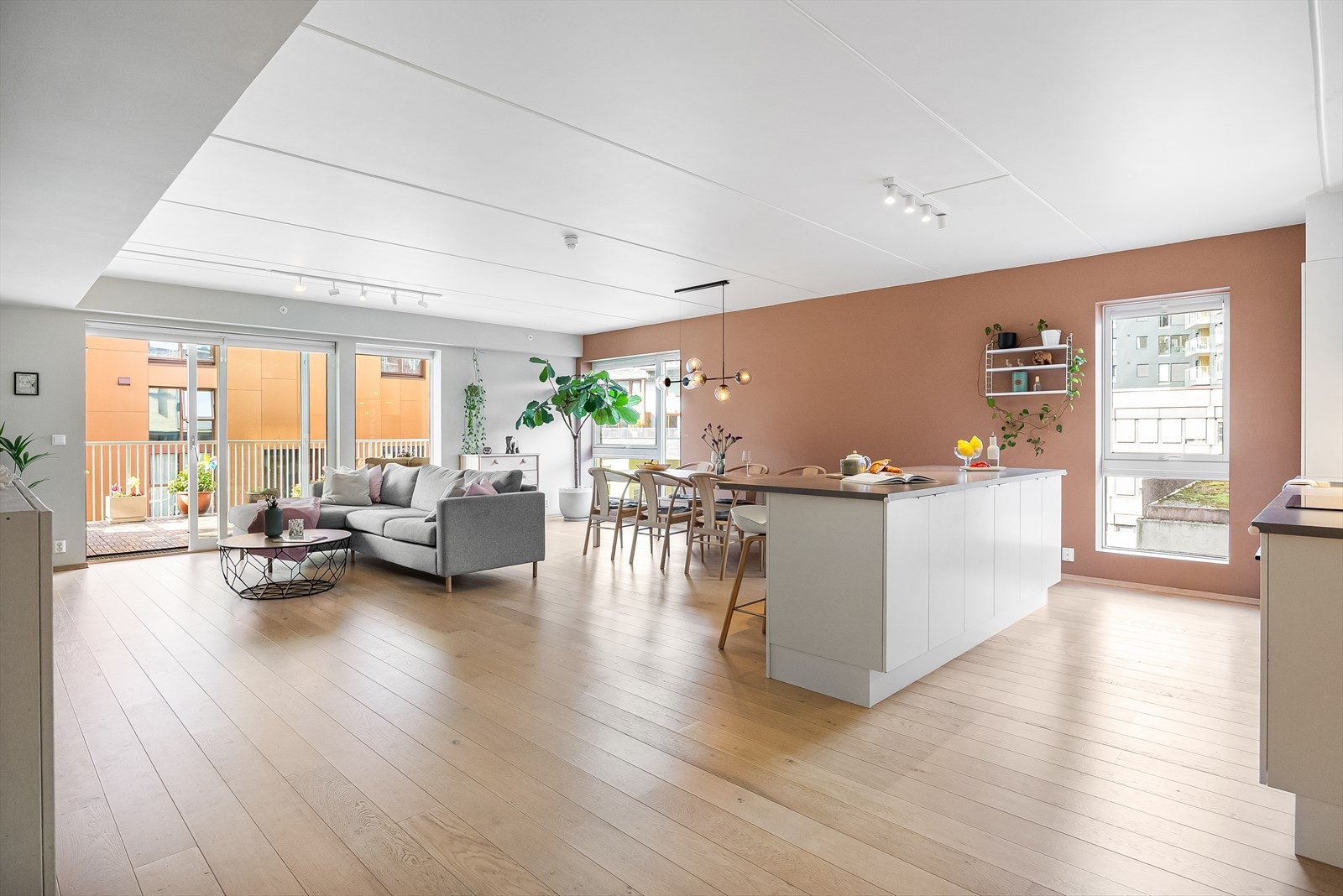 Moderne leilighet fra 2020 med vannbåren gulvvarme og balansert ventilasjon for jevn komfort. Galleribilde