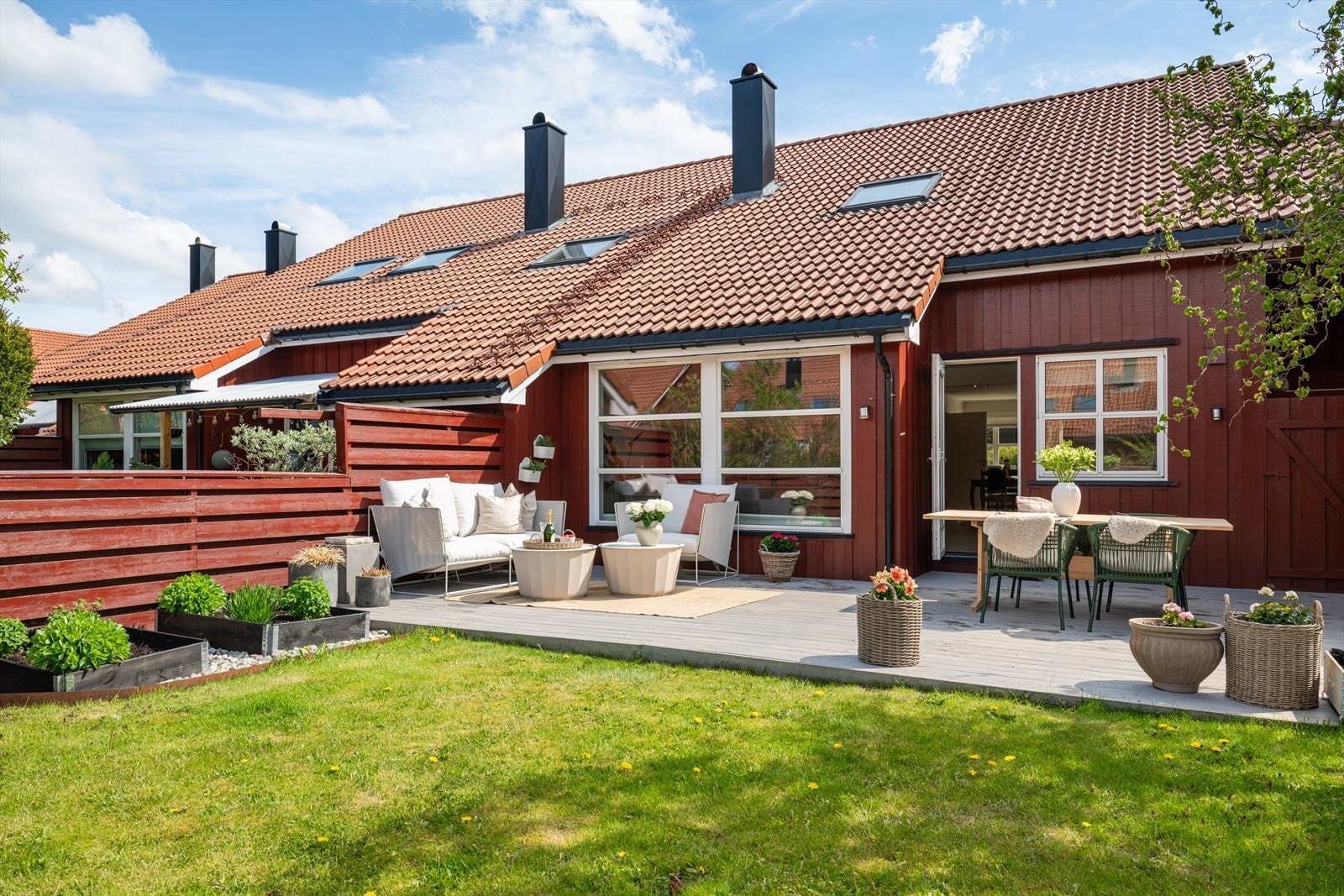 Velkommen til Dusaviksvingen 55! En innholdsrik og spennende mulighet ved Ytre Tasta -V/ Eira Næss Huseby, Eiendomsmegler Norge. Galleribilde