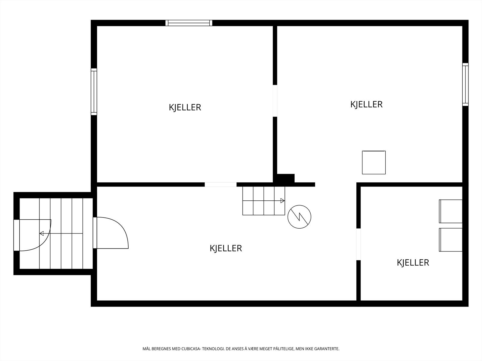 Kjelleren består av boder som gir rikelig med lagringsplass. Takhøyden her er målt til ca. 1,91 meter. Galleribilde