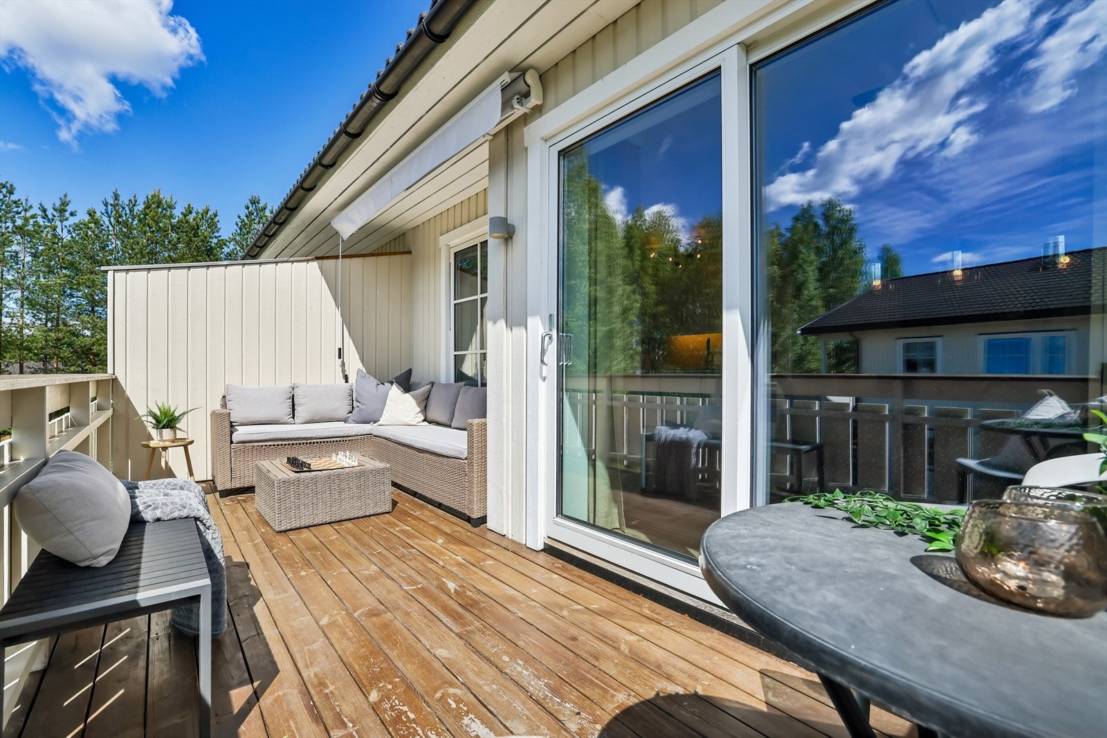 Fra stuen er det utgang til en romslig balkong på 11 m², med god plass til utemøbler. Galleribilde