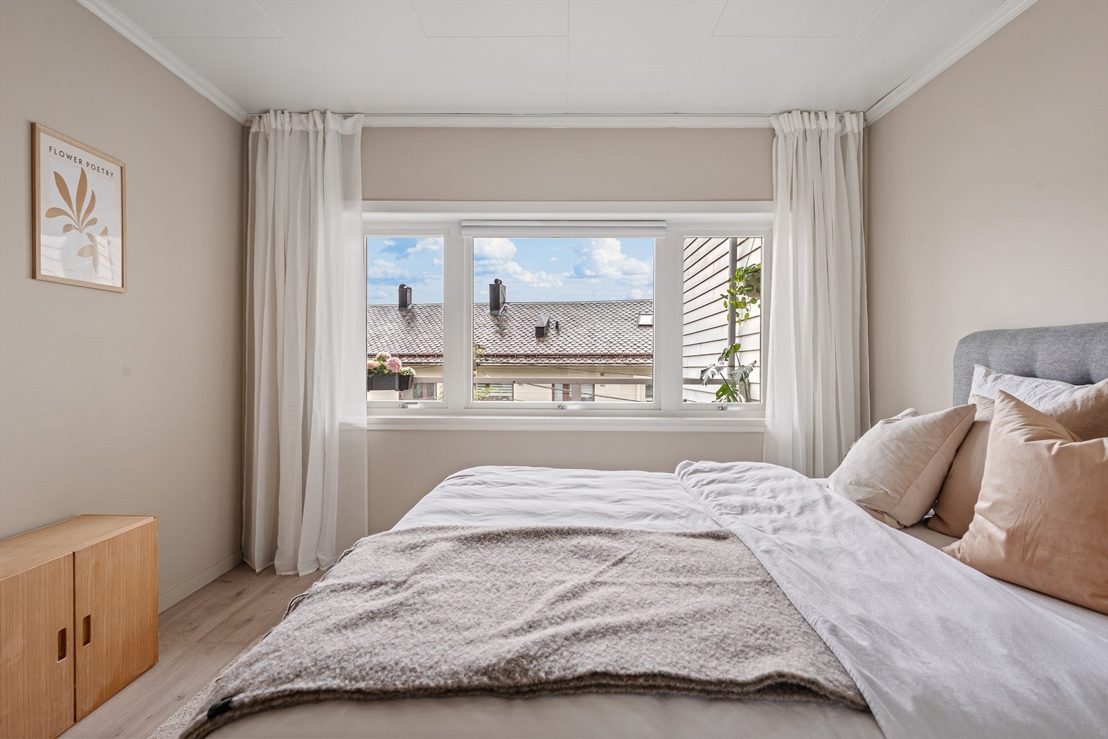 - Soverom 1 måler 15,3m² - Galleribilde