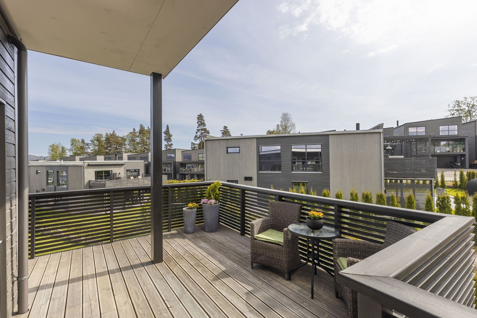 Koselig uteplass. Galleribilde