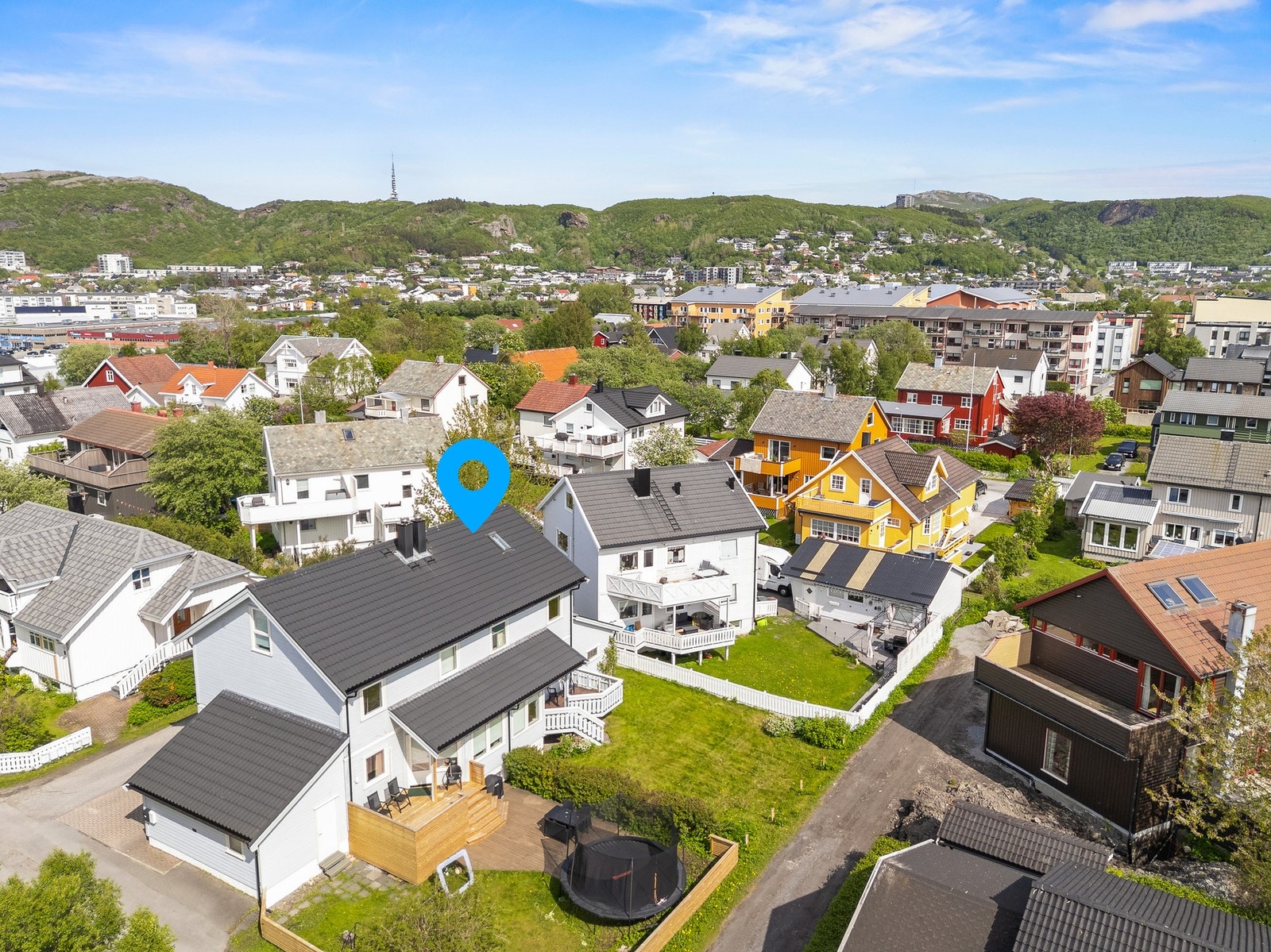 Boligen ligger meget fint til på attraktive Reinsletta Galleribilde