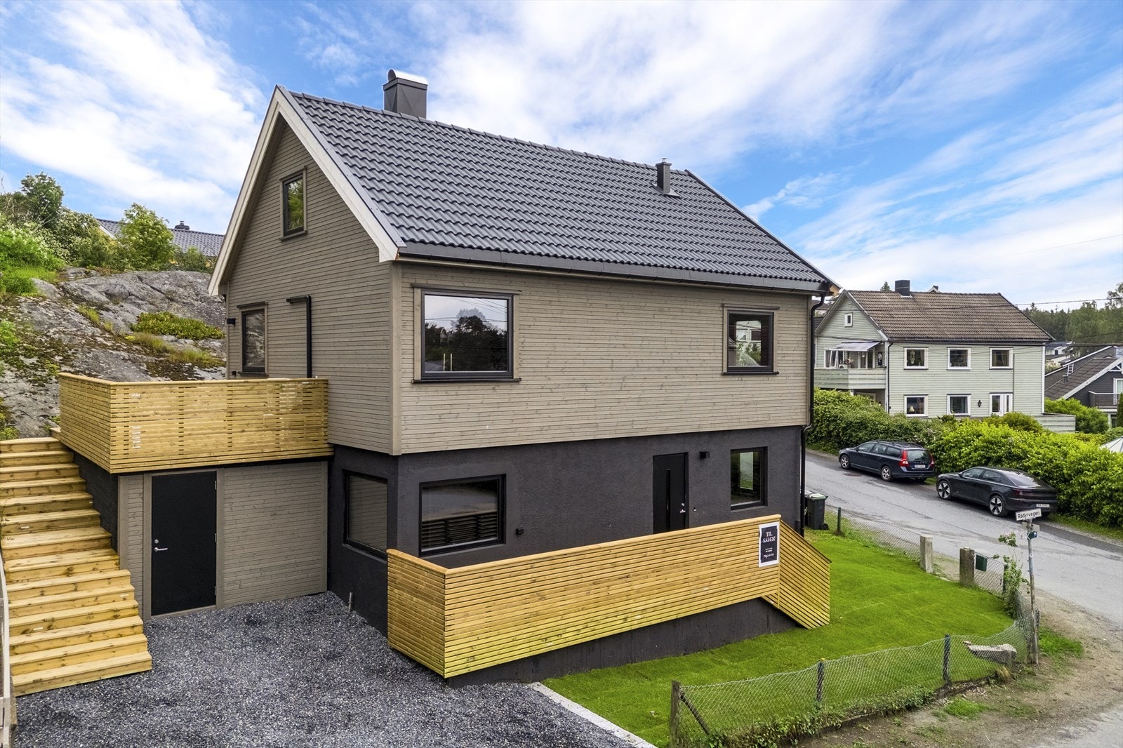 Meget flott nyoppusset enebolig med underetg. Galleribilde