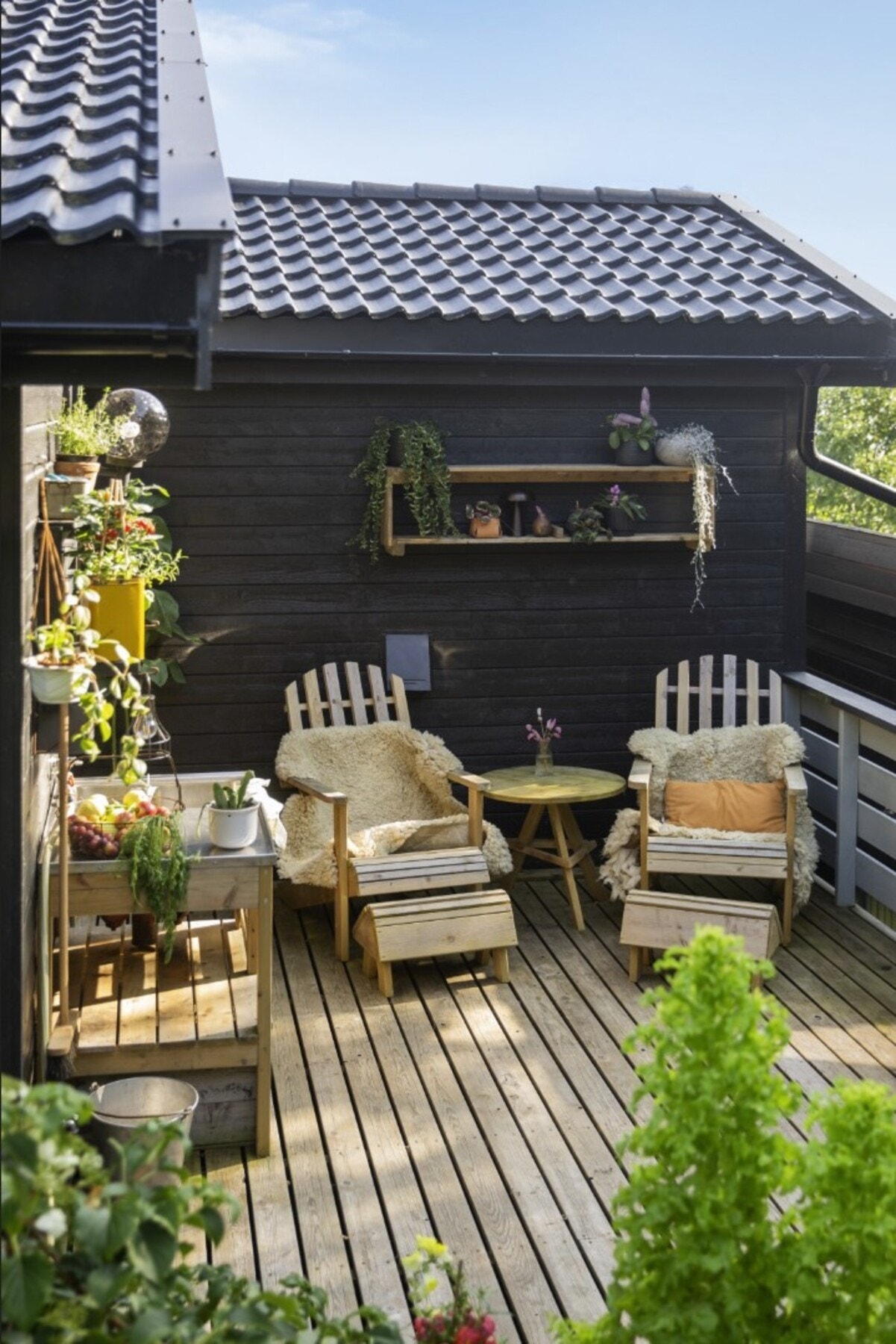 Uteplass på baksiden. Galleribilde