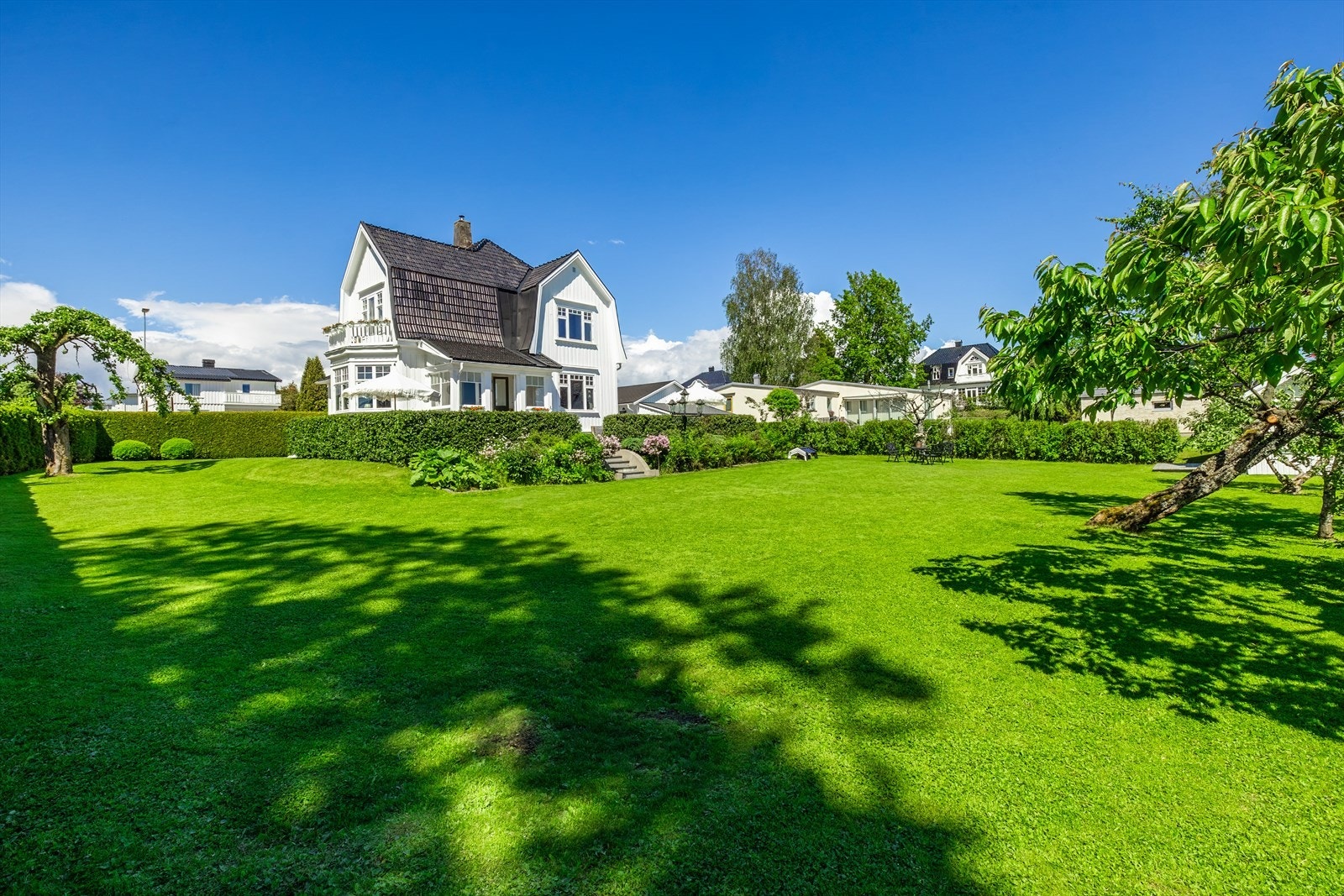 Velkommen til visning av denne fantastiske Jugendperlen! Galleribilde