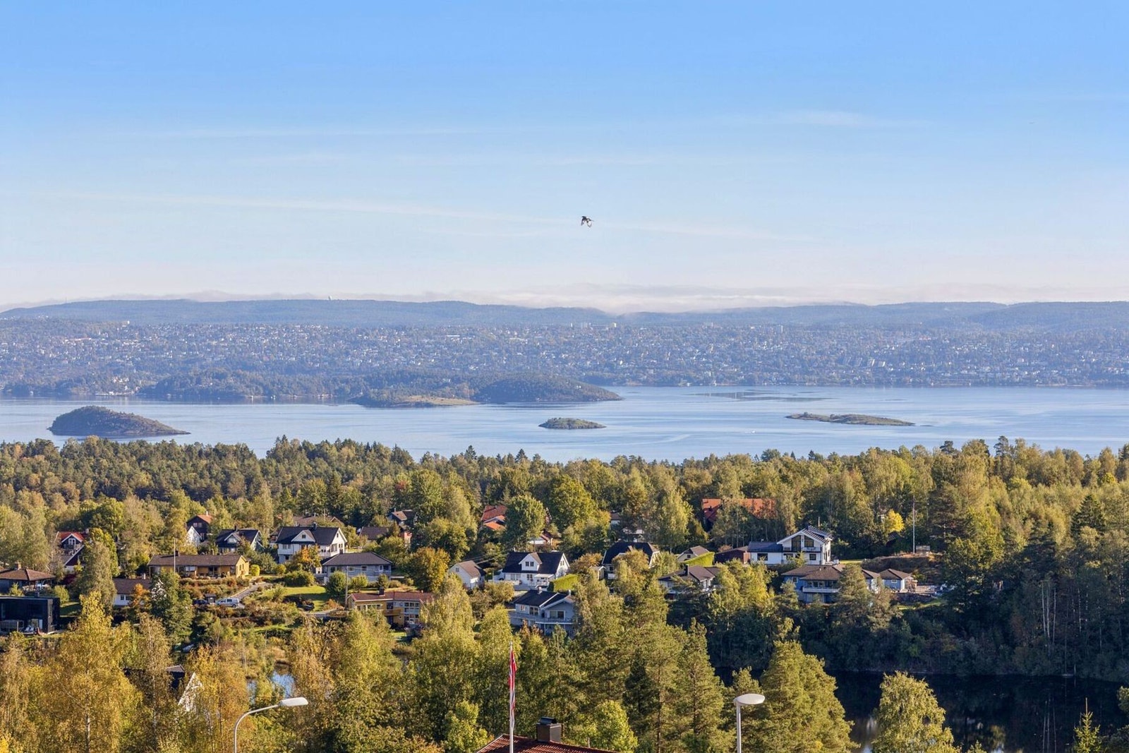 Flott utsikt over Bunnefjorden og mot Oslo. Her fra takterrassen. Galleribilde