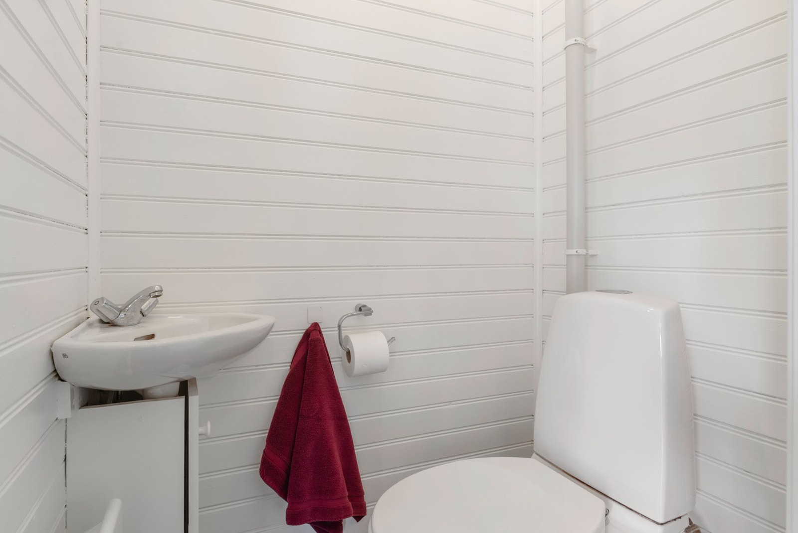 Toalett i tilknytning til bad. Galleribilde