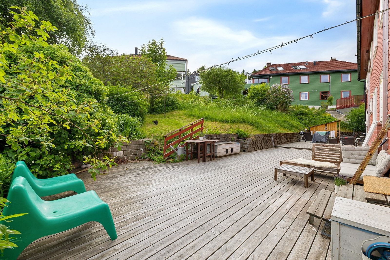 Terrassen er på hele 58 kvm med gode møbleringsmulighet. Ypperlig uteområde for å nyte varme sommerdager. Galleribilde
