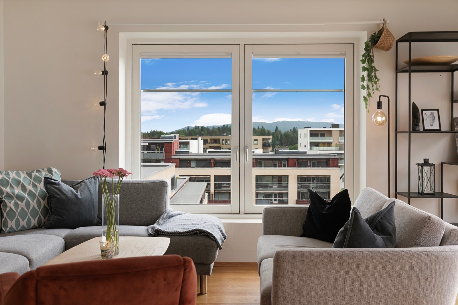 Lys og trivelig stue Galleribilde