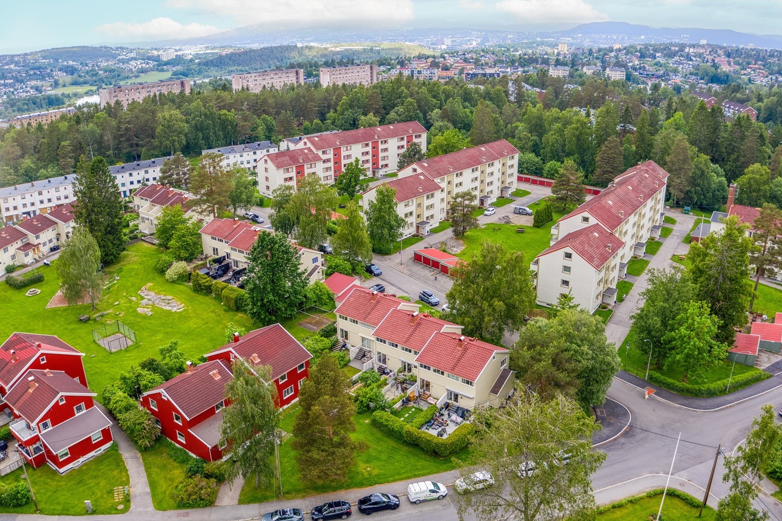 Et barnevennlig og rolig boligområde med nærhet til både by og natur. Galleribilde