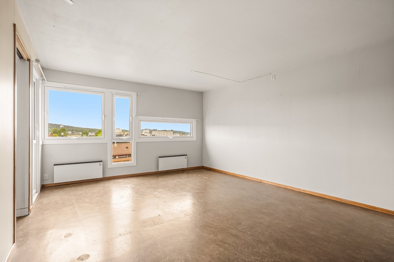 Velkommen til Skoggata 42 - et oppussingsobjekt med potensial. Galleribilde
