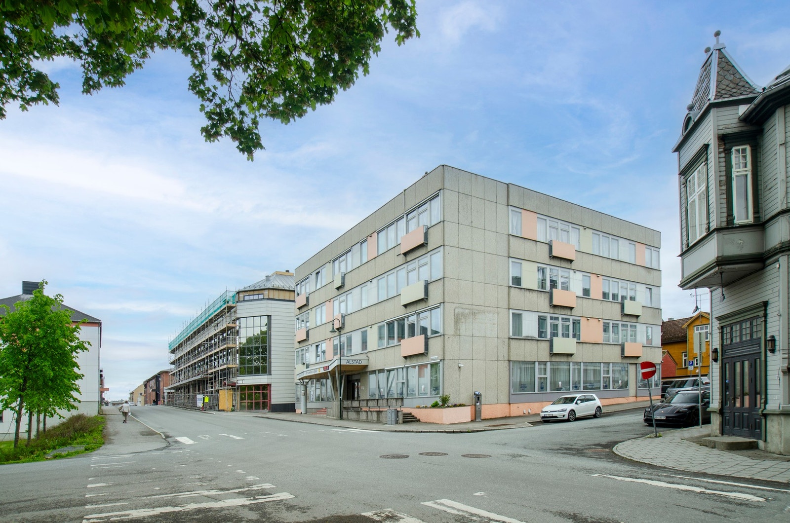 Leiligheten har en god palssering i 2 etasje. Galleribilde