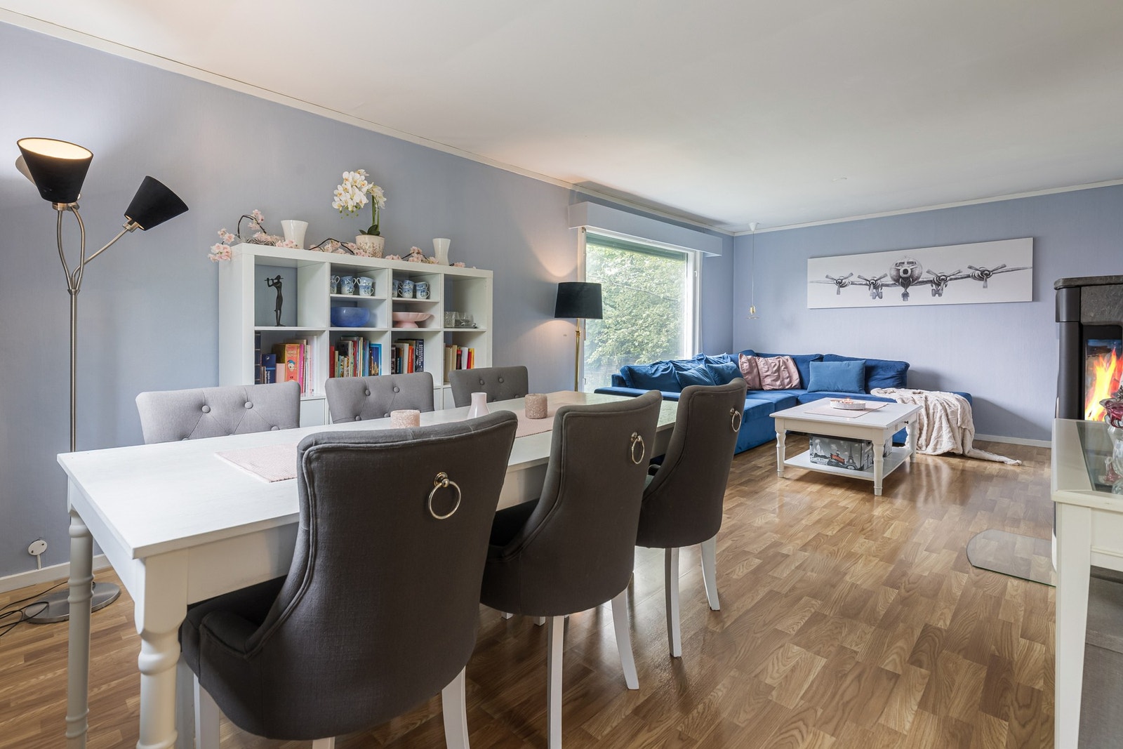 Her samles venner og familie til hyggelige måltider. Galleribilde