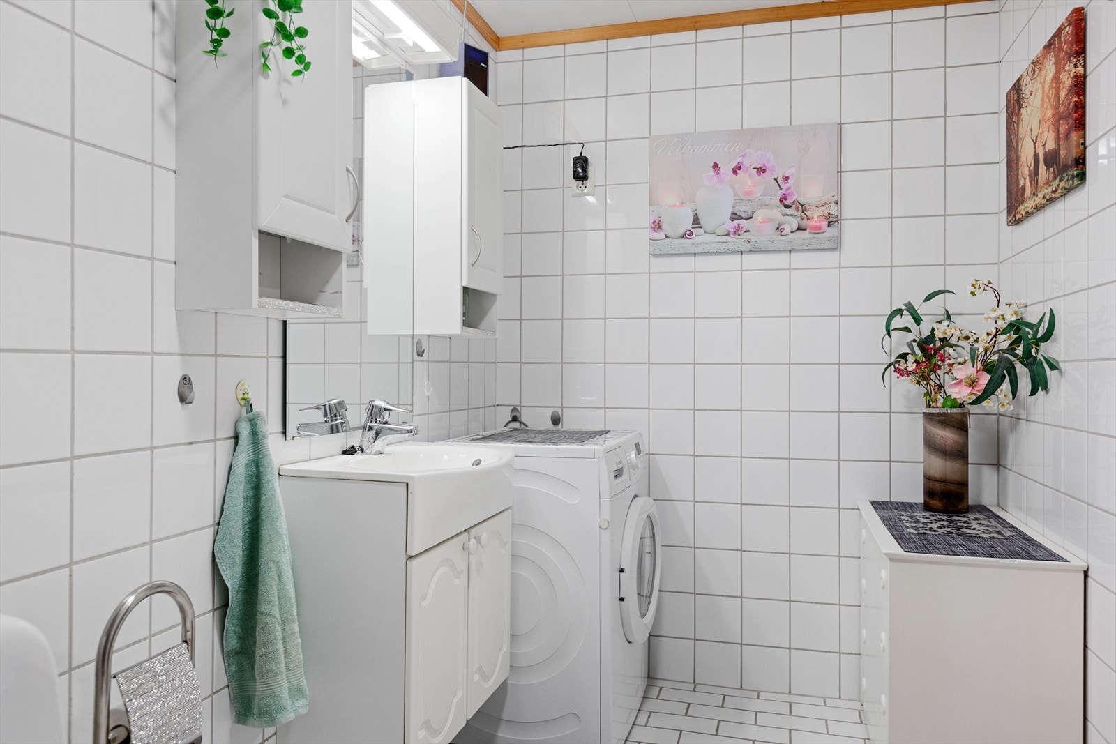 På badet er det også opplegg til vaskemaskin. Mekanisk avtrekk via felles avtrekksanlegg. Galleribilde