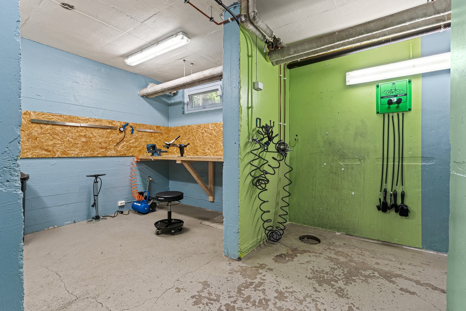 Felles rom til sykkelvask. Galleribilde
