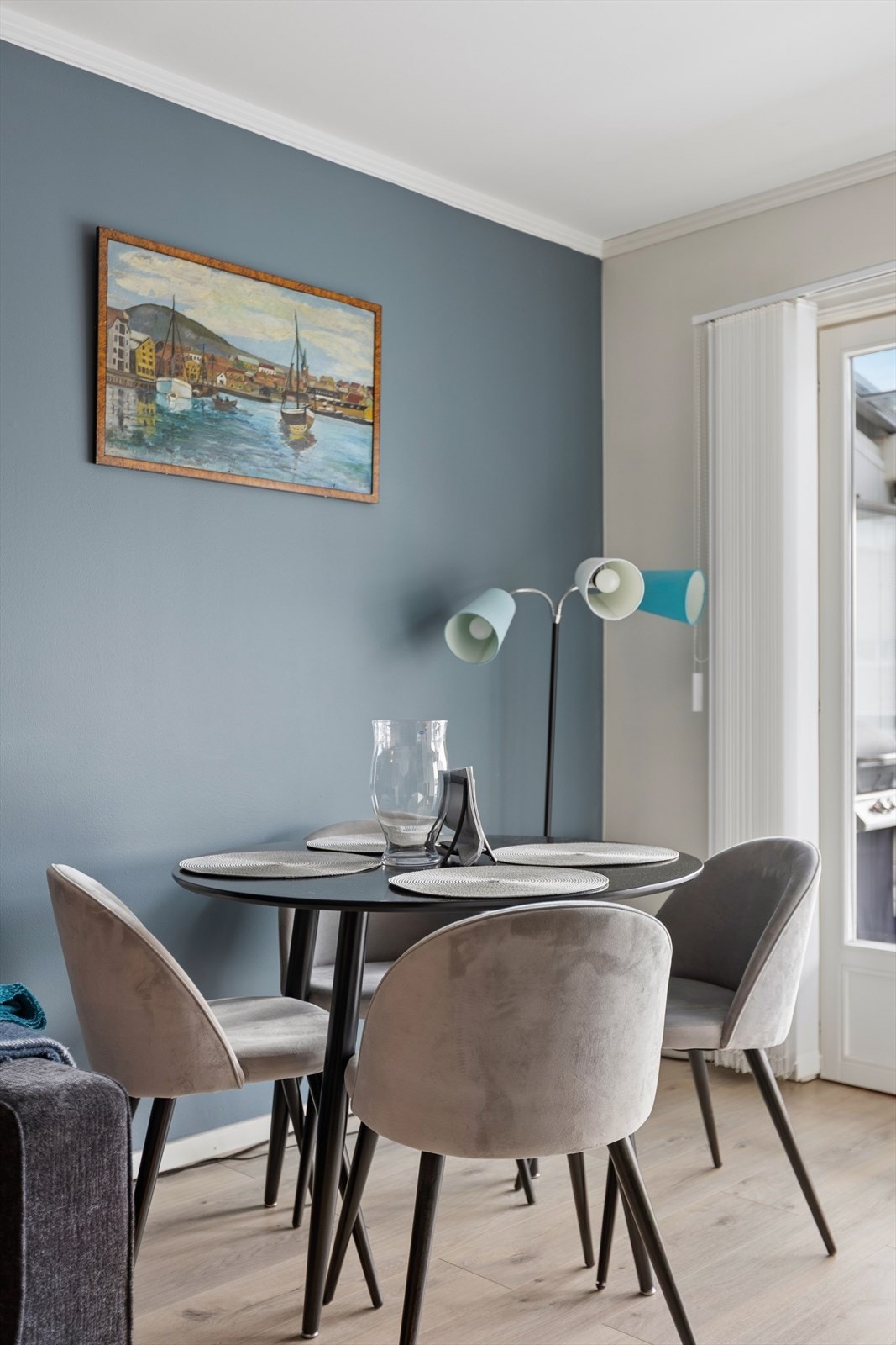 Det er god plass til spisebord. Galleribilde