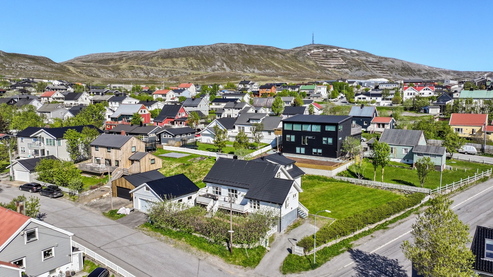 Eiendommen har en attraktiv og sentrumsnær beliggenhet. Galleribilde